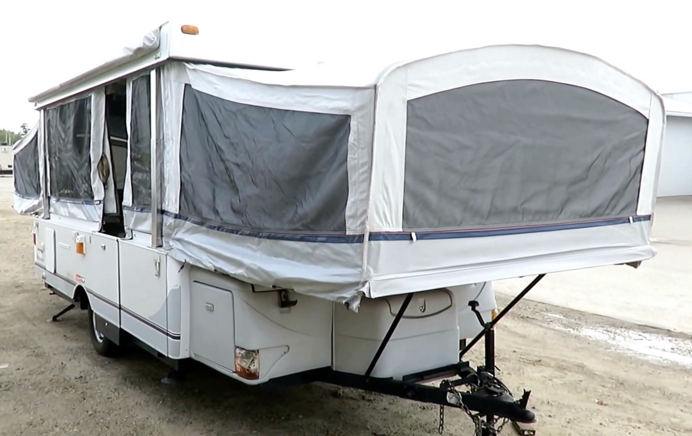 2004 Fleetwood M280 CT Pop-Up Camper